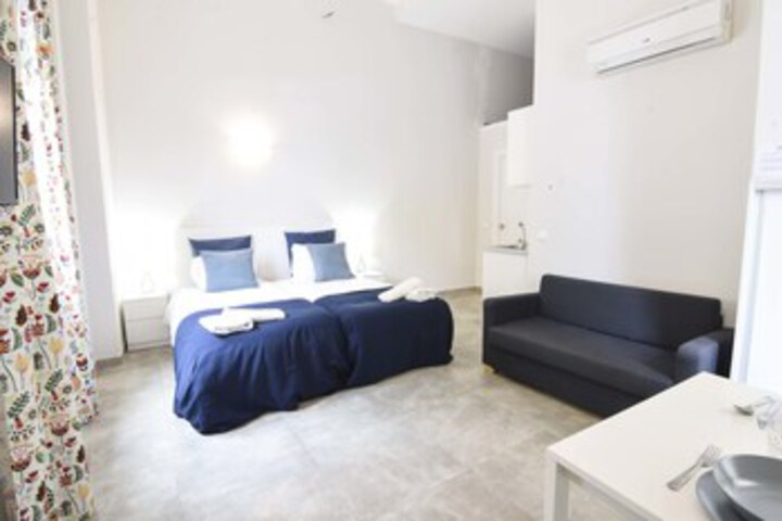 Room 54 of 72