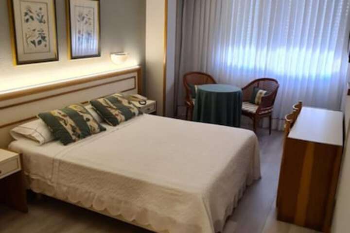 Room 16 of 54