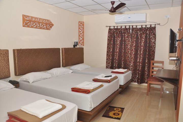Room 25 of 169