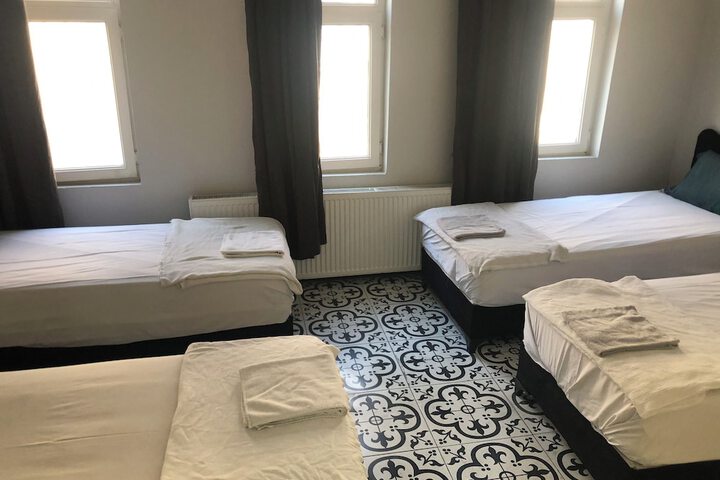 Room 60 of 137