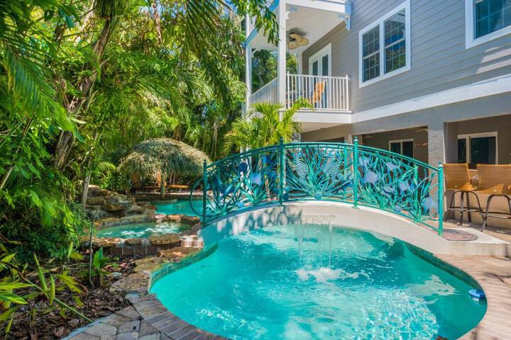 yyTropical Oasis (AMIL)