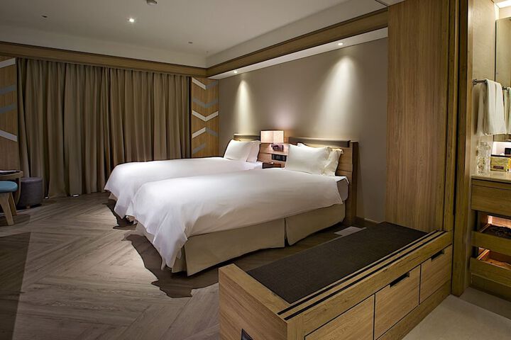 Room 16 of 91