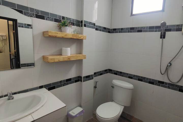 Room 14 of 23