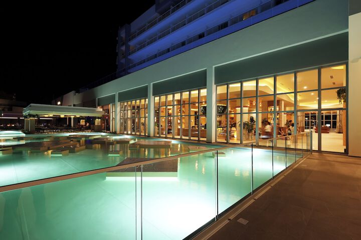 Pool 89 of 223