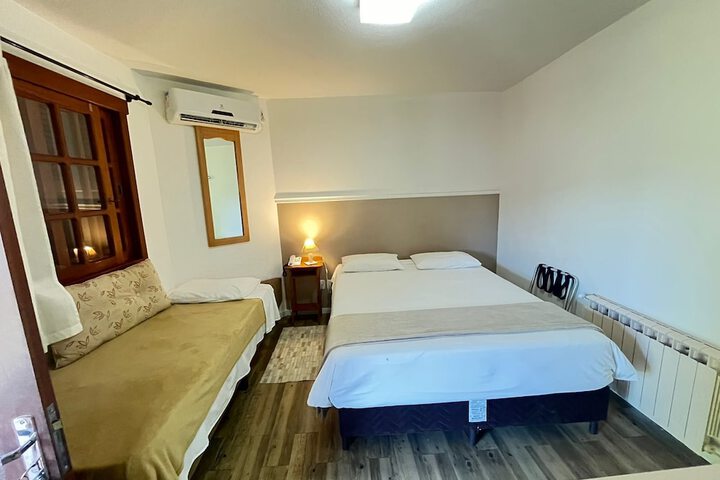 Room 15 of 53