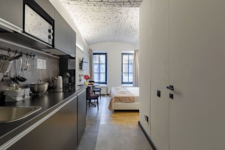 Room 32 of 51