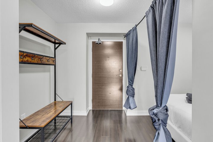 Room 4 of 22