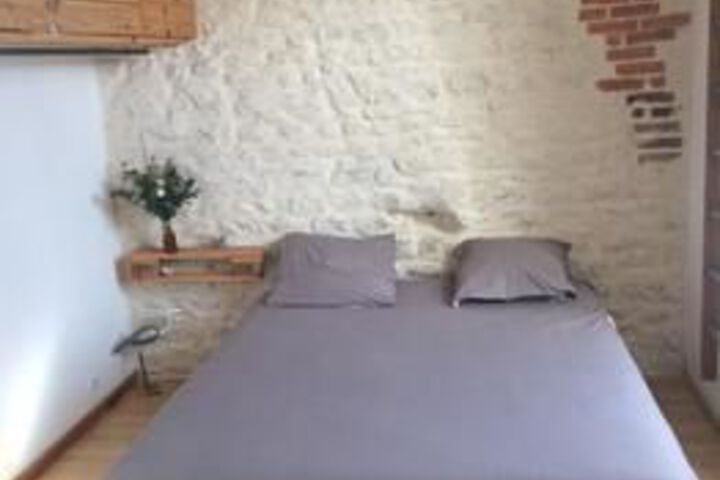 Room 5 of 15