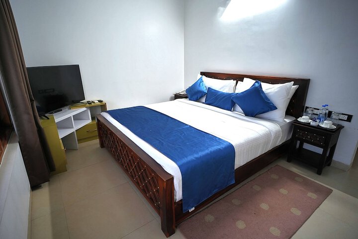 Room 13 of 29