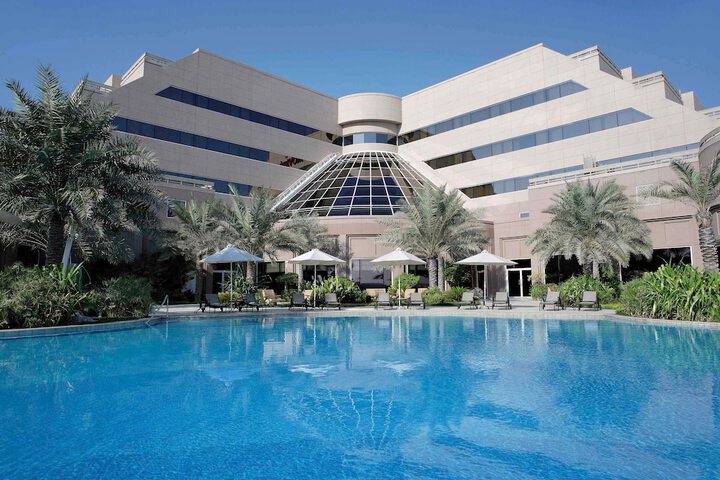 Pool Hotel
