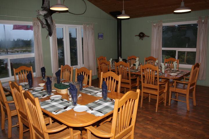Dining 23 of 38