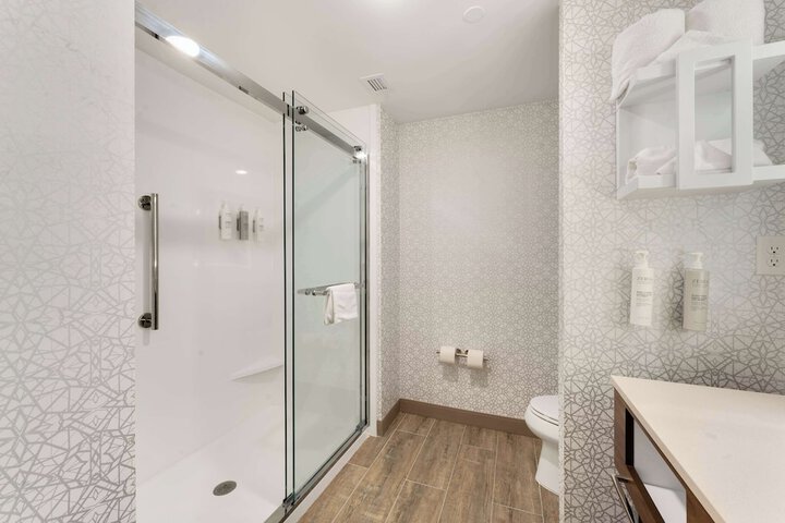 Bathroom shower