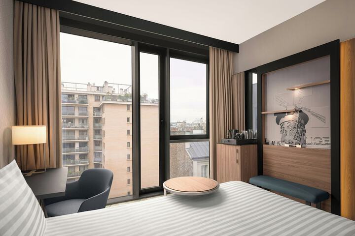 Room 40 of 128
