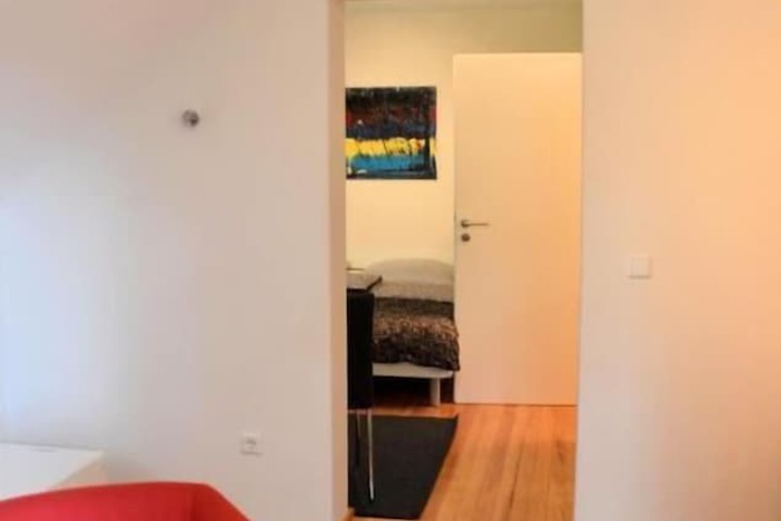 Room 16 of 24