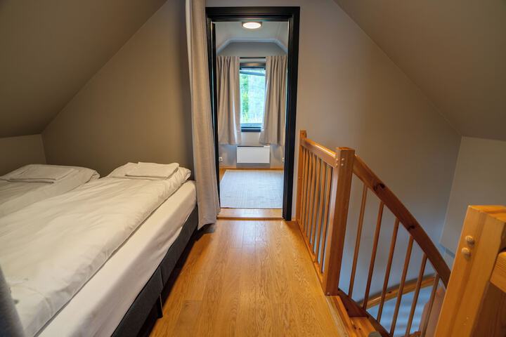 Room 15 of 110