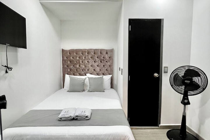 Room 45 of 87