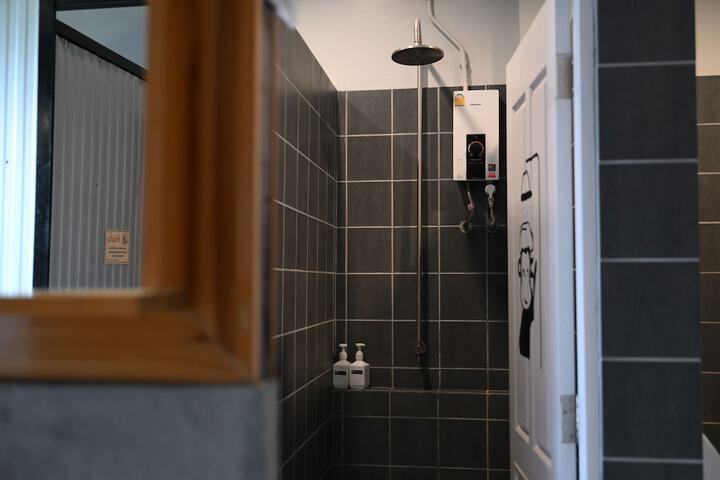 Room 28 of 49
