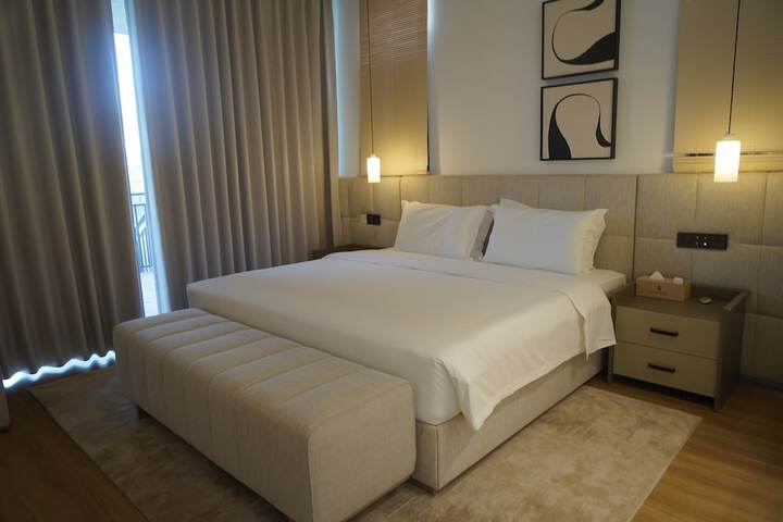 Room 14 of 163