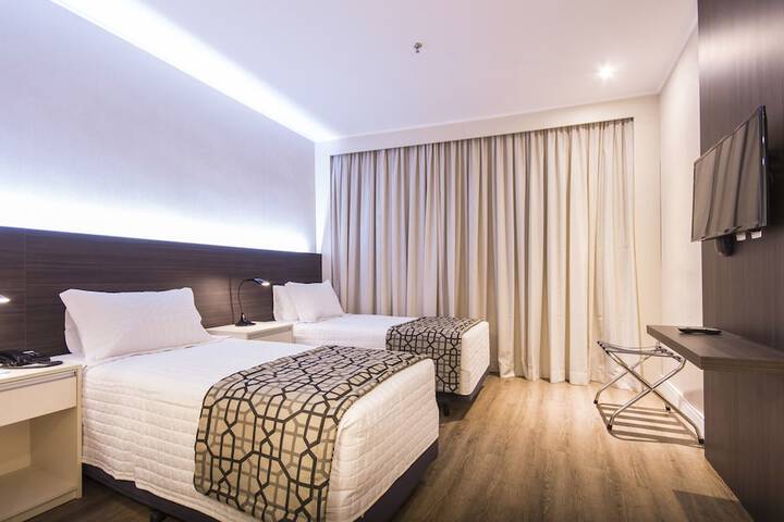 Room 5 of 41