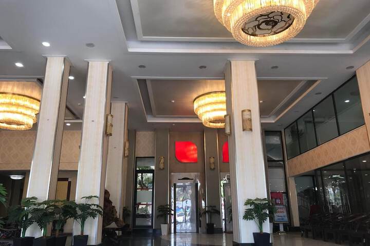 Lobby Photos