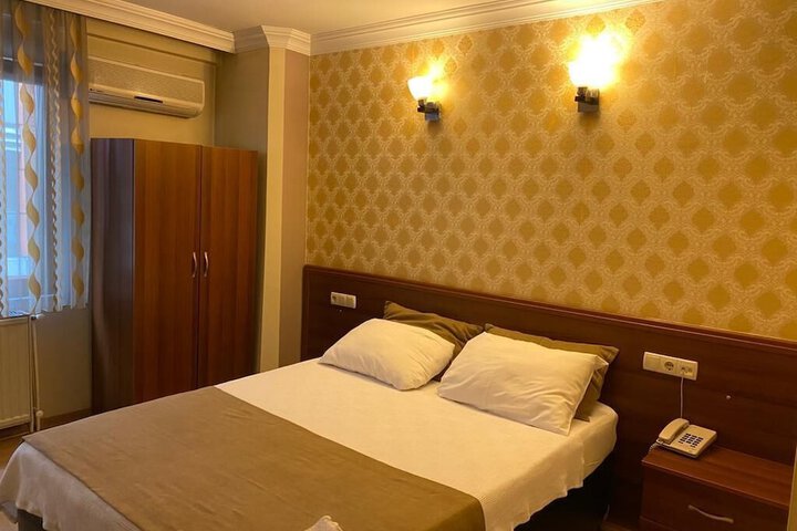 Room 7 of 39