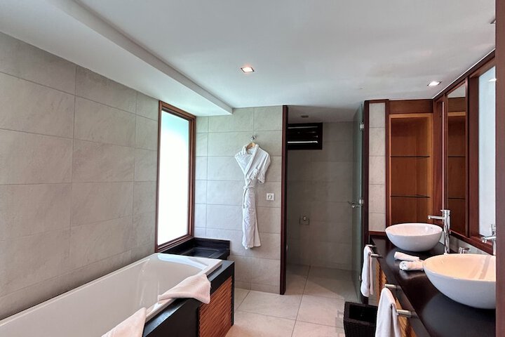 Room 40 of 87