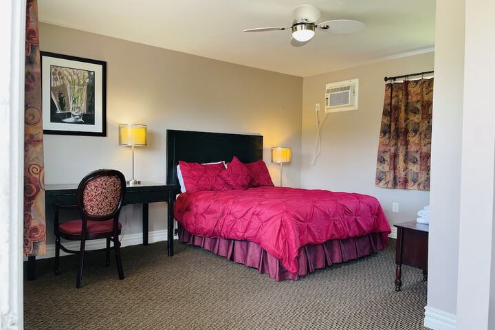 Room 3 of 16