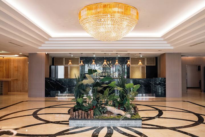 Hotel Interior 4 of 126