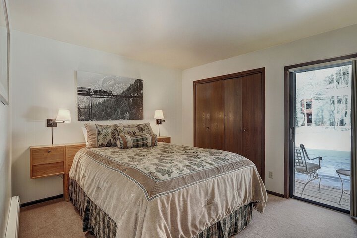 Room 2 of 23
