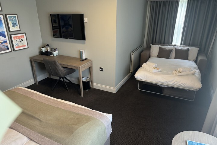 Room 21 of 82