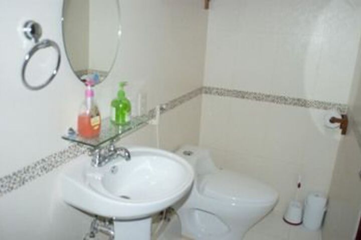 Room 3 of 25