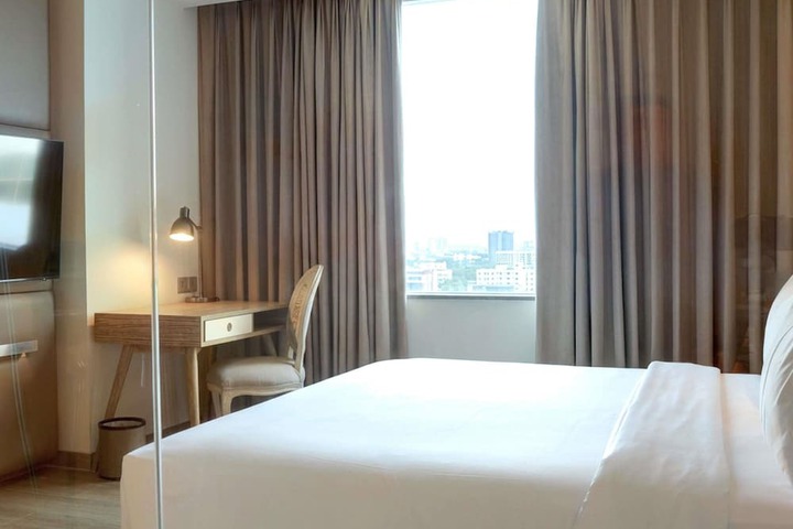 Room 38 of 161