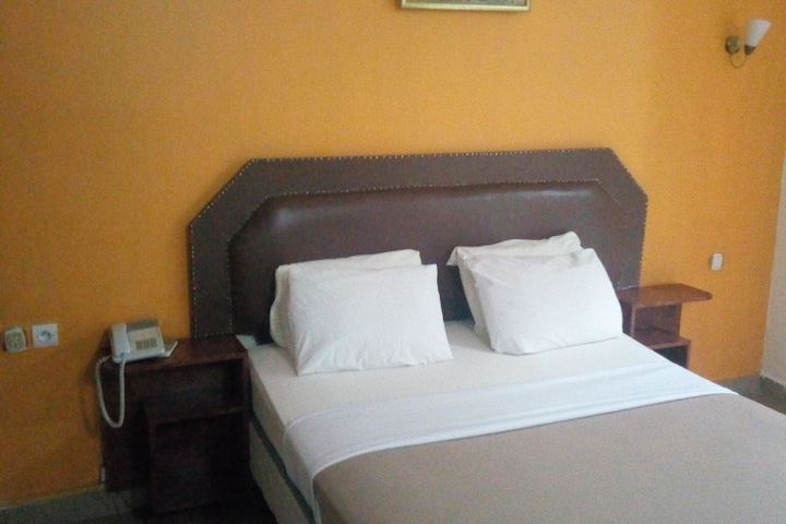 Room 3 of 24
