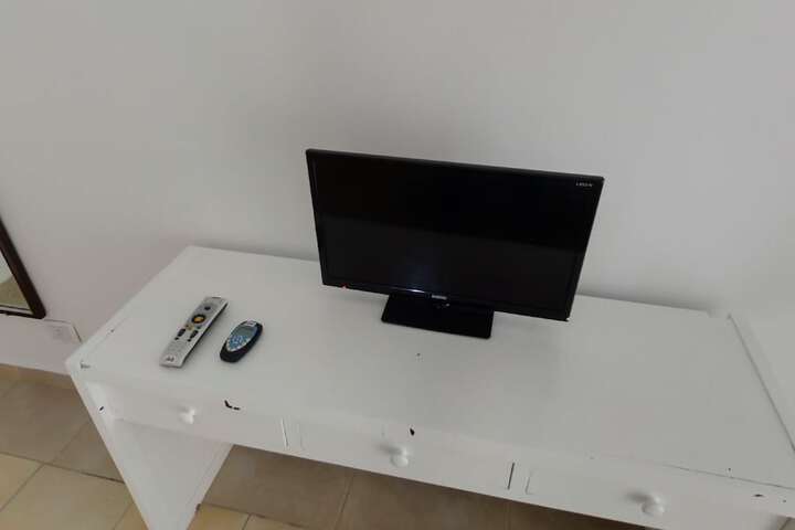 Room 6 of 57
