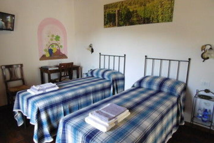 Room 21 of 28