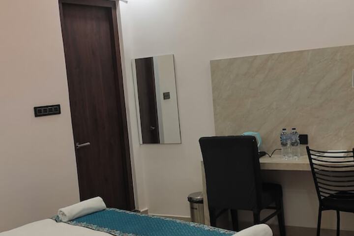 Room 62 of 118