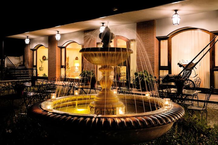 Hotel Exterior 38 of 42