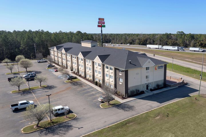 Hotel 204 of 213