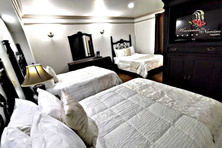 Room 13 of 70