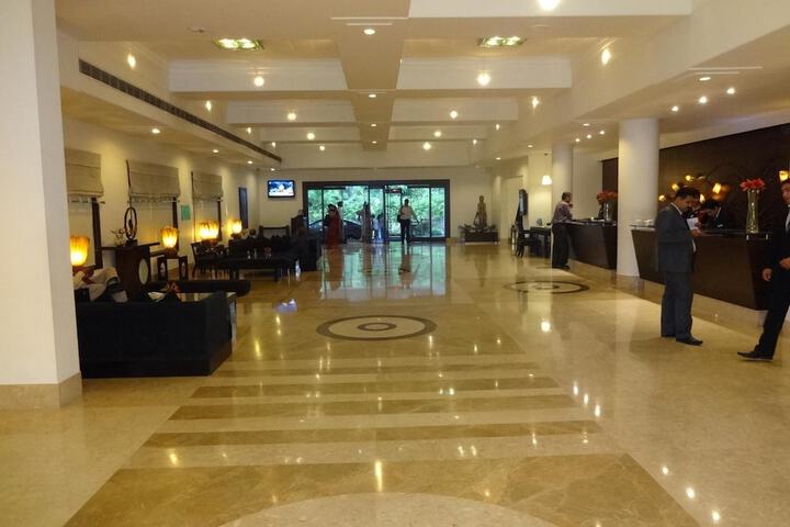 Guest Lobby