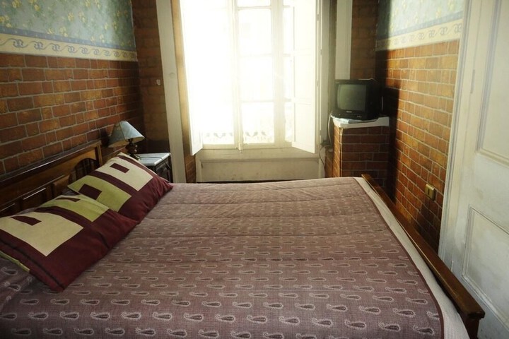 Room 18 of 40