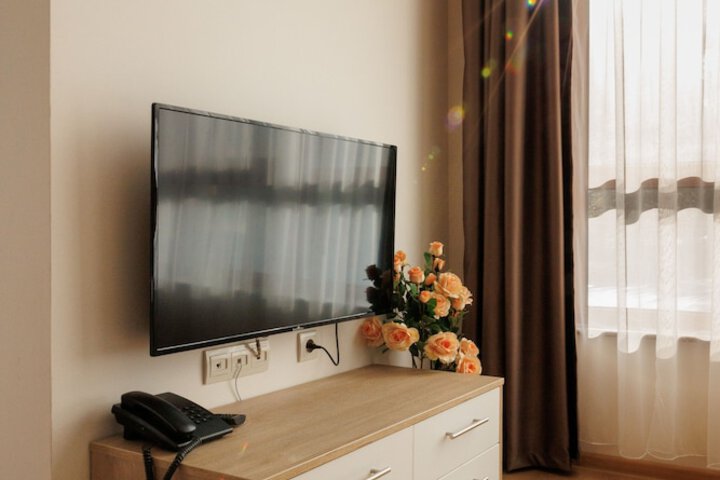 Room 35 of 114