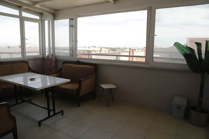 Room 5 of 8