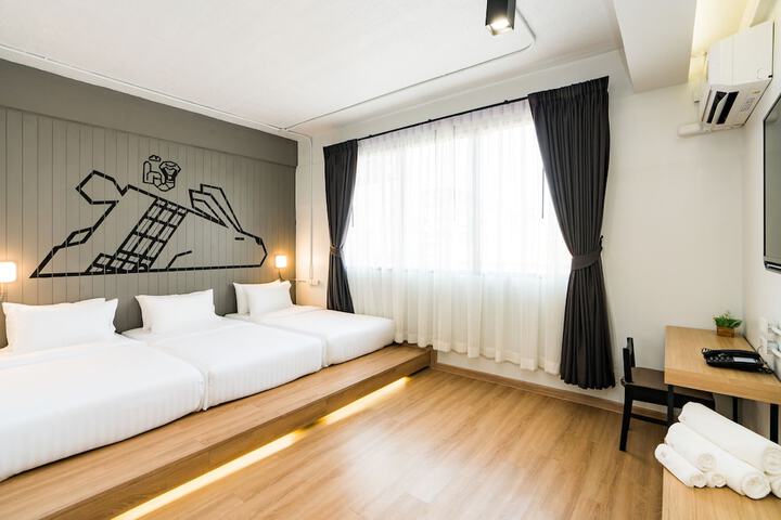 Room 37 of 96