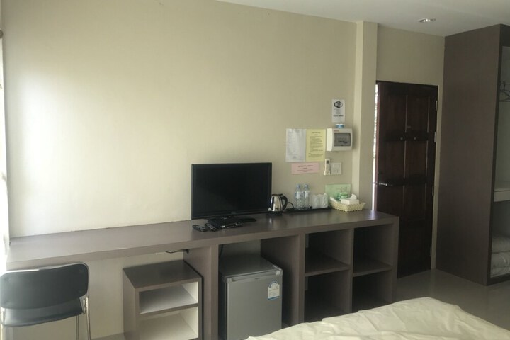 Room 18 of 38