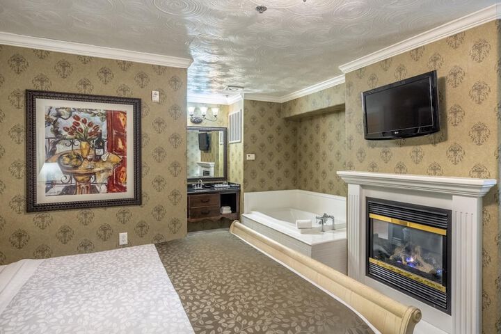 Room 14 of 56