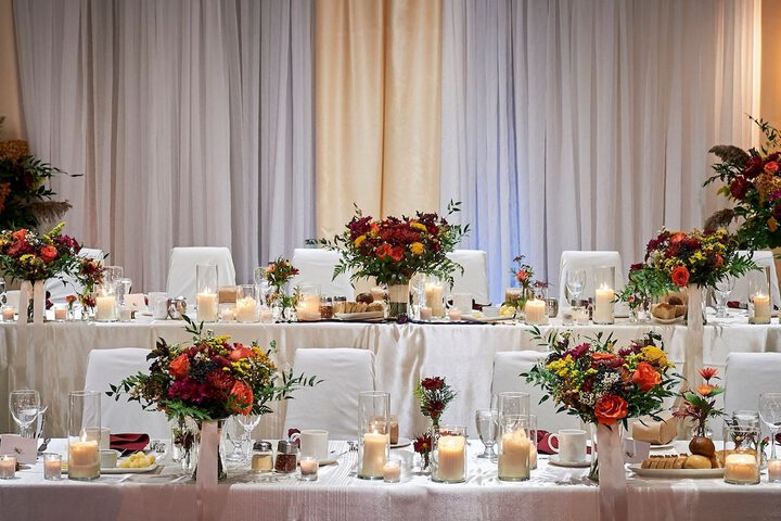 Ballroom/Hall 60 of 99