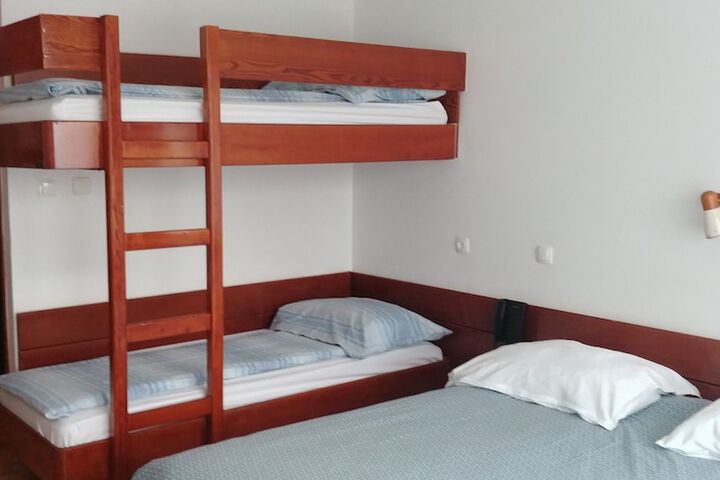 Room 18 of 52