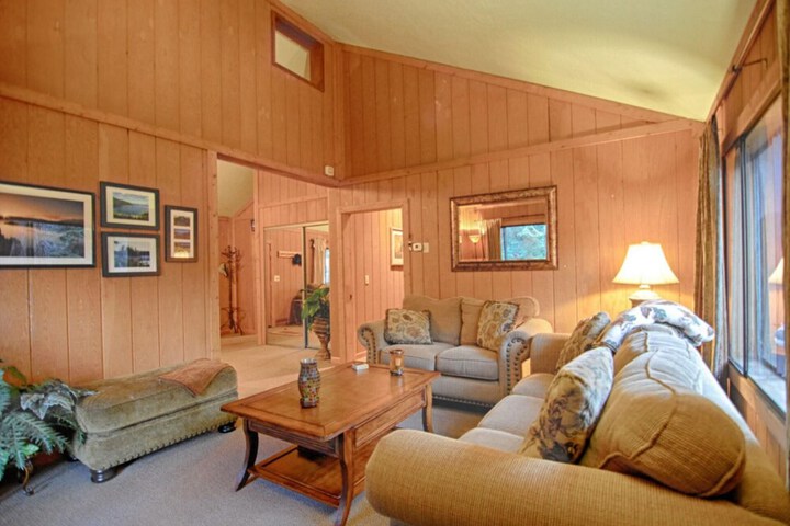 Room 12 of 24
