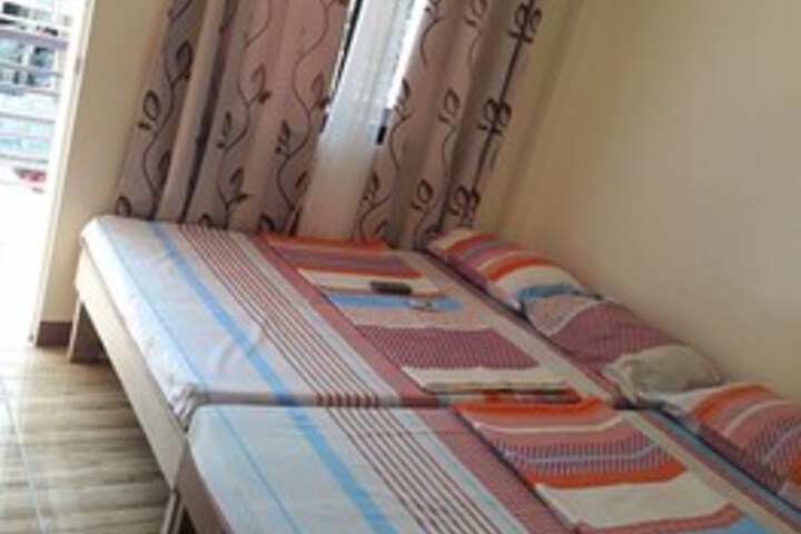 Room 11 of 21